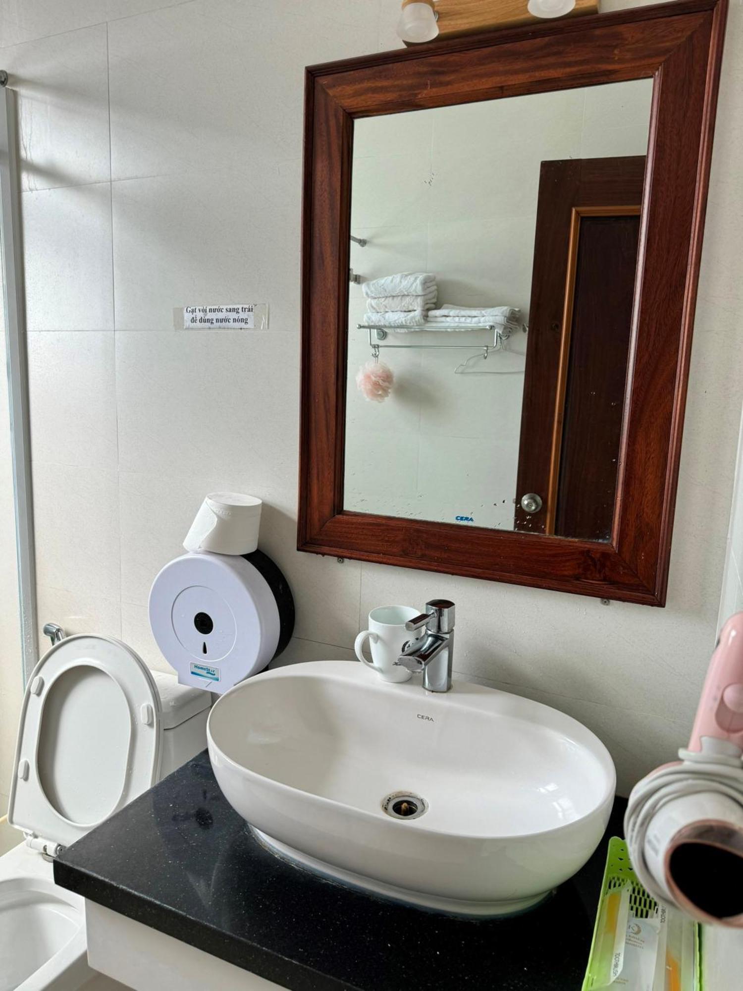 Hoang Khiem Hotel Pleiku Exterior foto